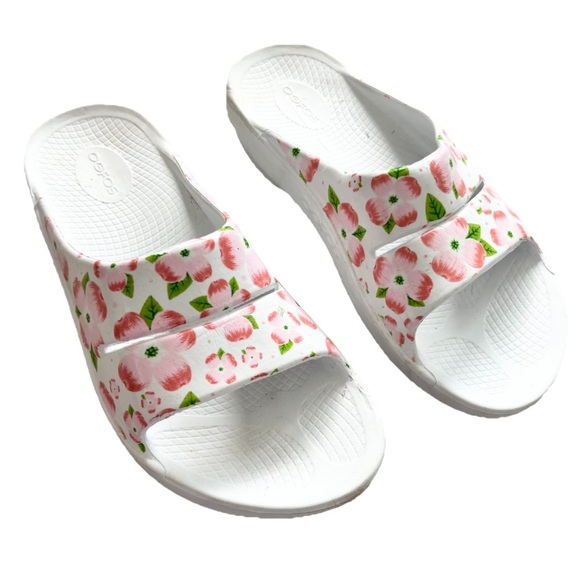 OOFOS Shoes - OOFOS OOahh Limited Edition Cherry Blossom White Floral Sandals M9/W11 Recovery